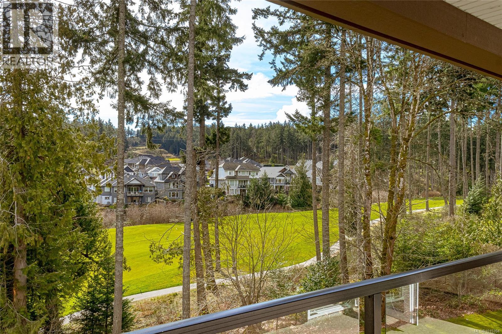 302 1395 Bear Mountain Parkway, Langford