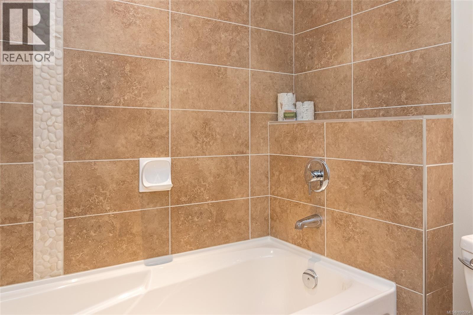 302 1395 Bear Mountain Parkway, Langford