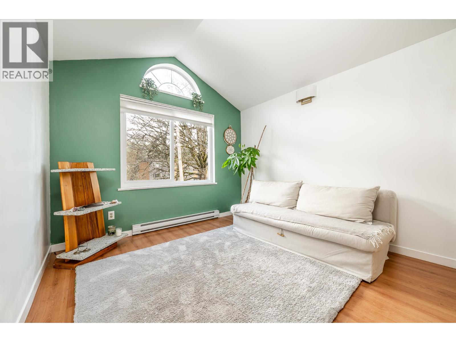 1 38468 WILSON CRESCENT, Squamish