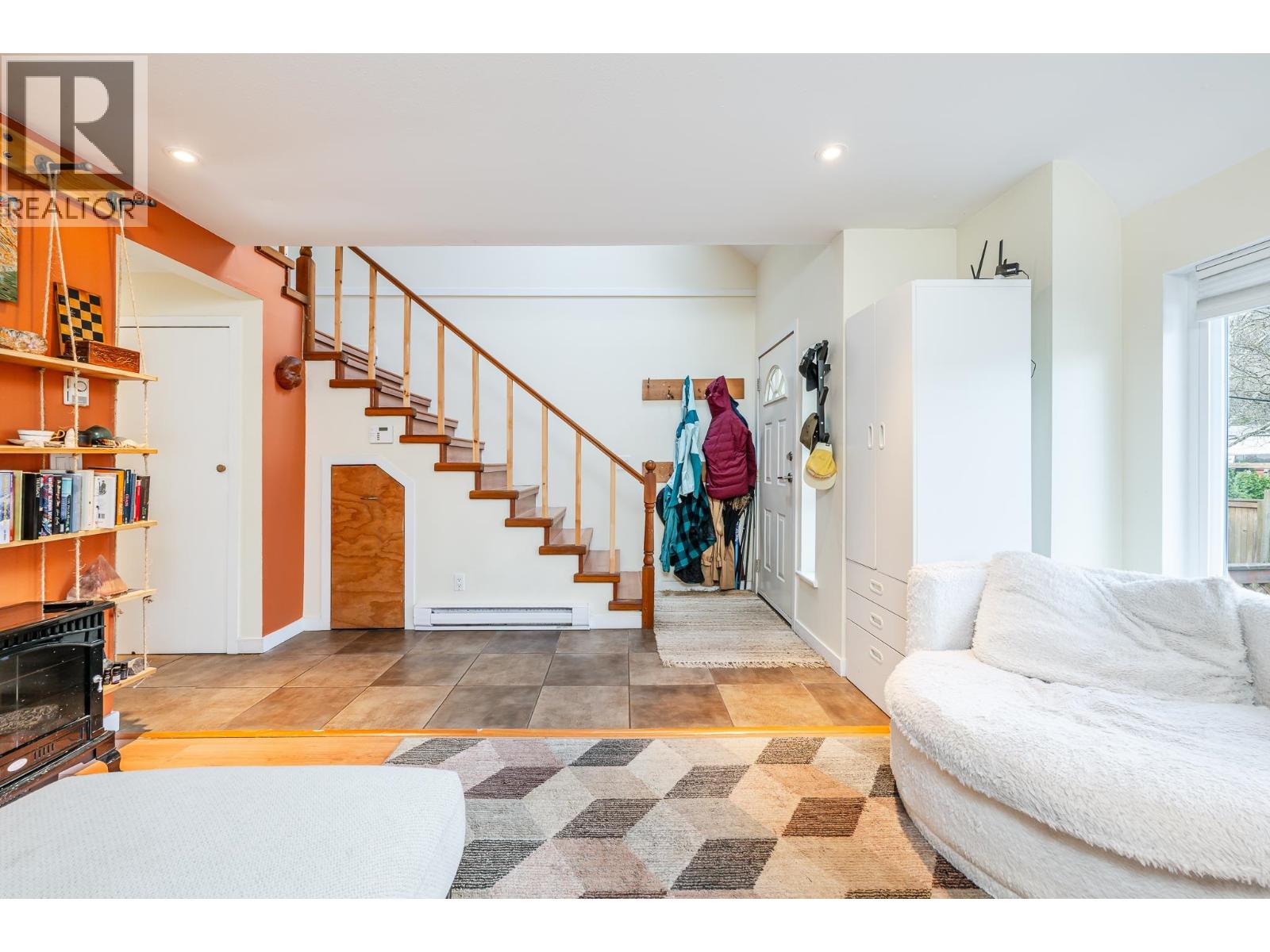 1 38468 WILSON CRESCENT, Squamish