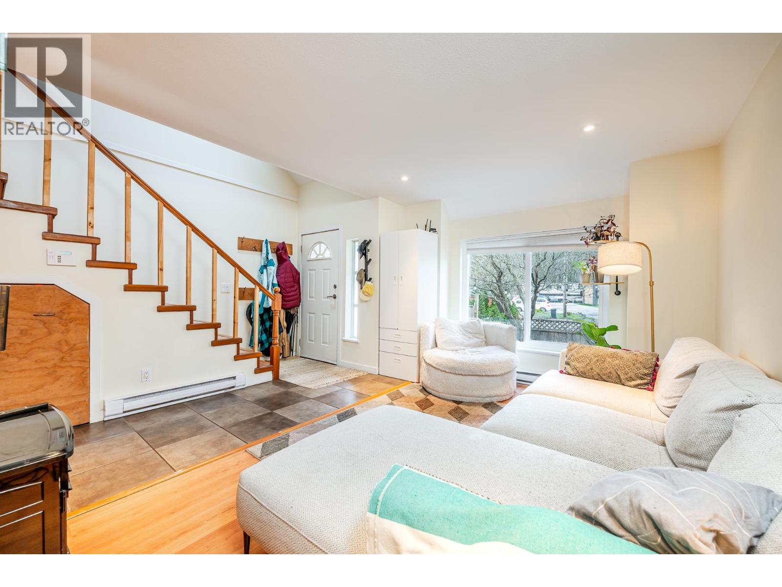 1 38468 WILSON CRESCENT, Squamish