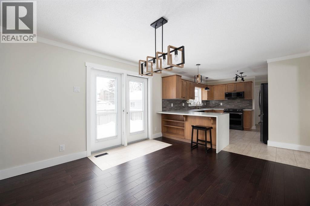 208 Signal Road, Fort McMurray