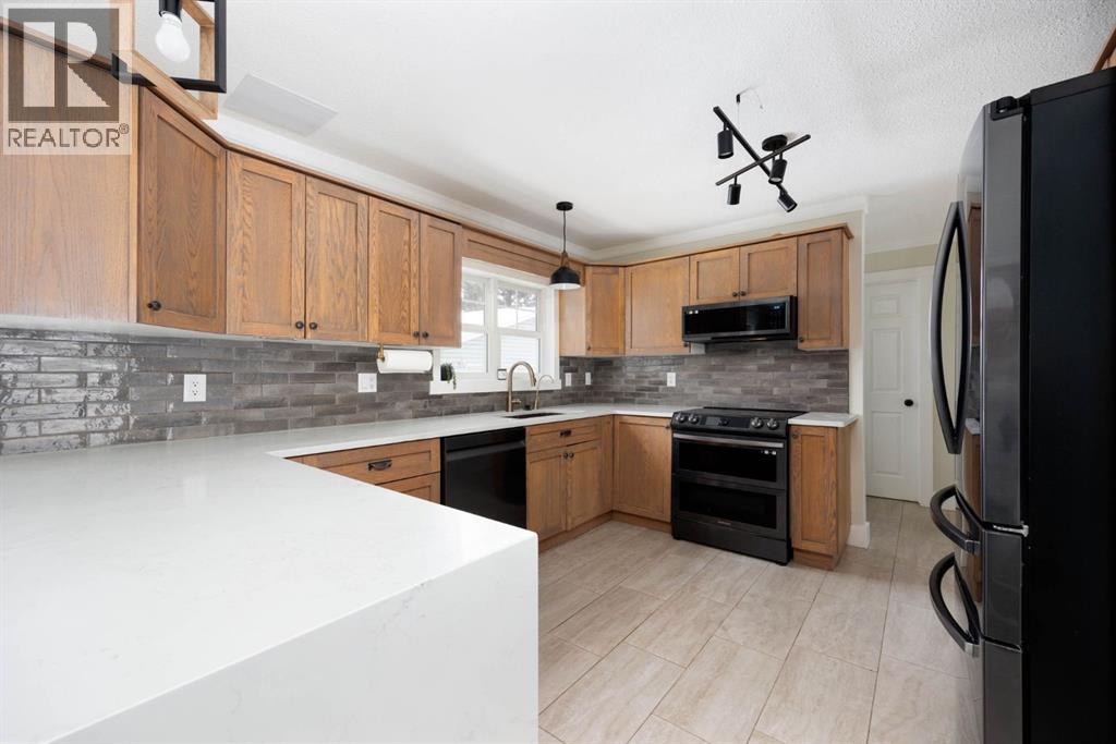 208 Signal Road, Fort McMurray