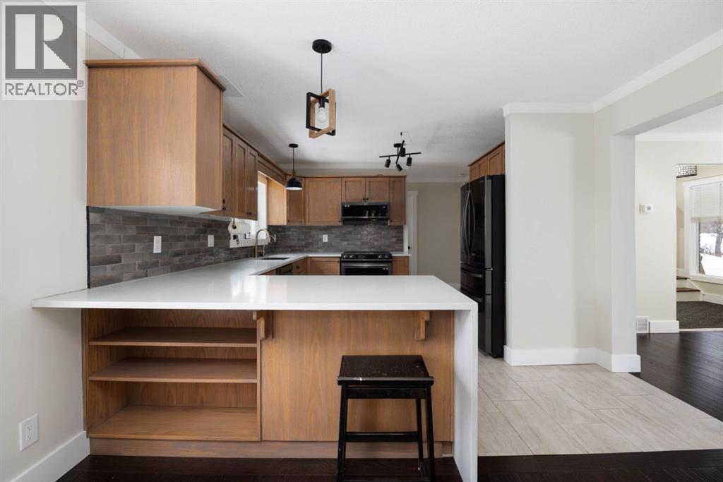 208 Signal Road, Fort McMurray