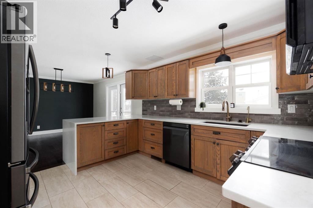 208 Signal Road, Fort McMurray