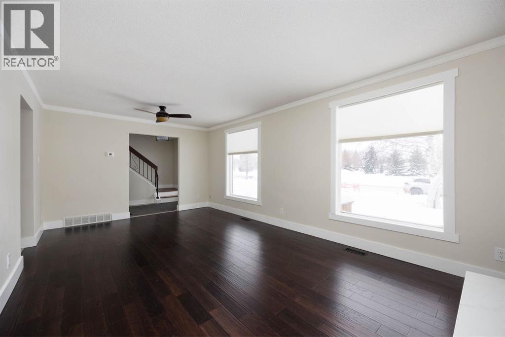 208 Signal Road, Fort McMurray