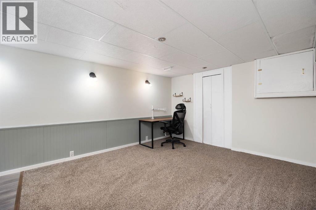 208 Signal Road, Fort McMurray