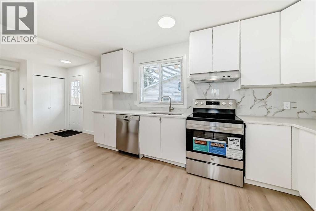 Single Family House 4 Level for Sale in  Rundleridge Drive NE Rundle Calgary 