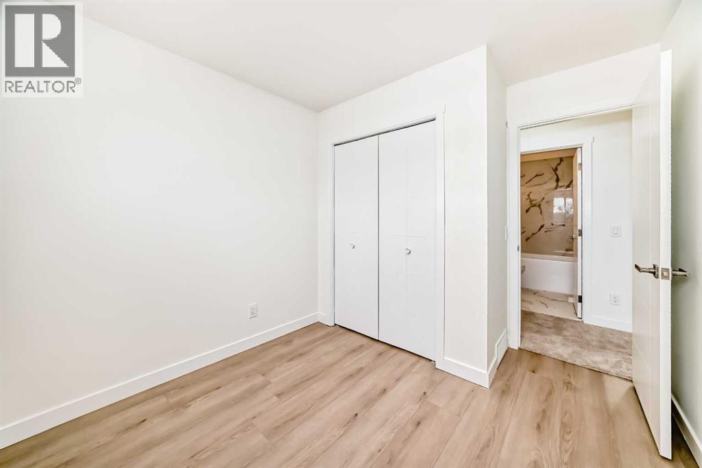 Single Family House 4 Level for Sale in  Rundleridge Drive NE Rundle Calgary 