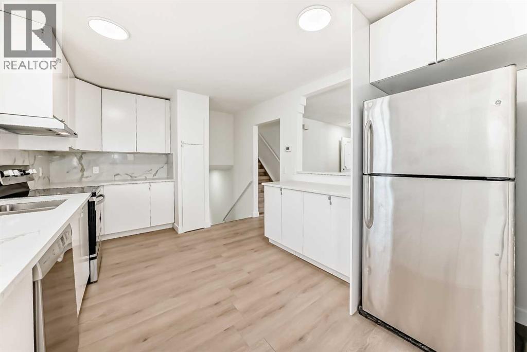 Single Family House 4 Level for Sale in  Rundleridge Drive NE Rundle Calgary 