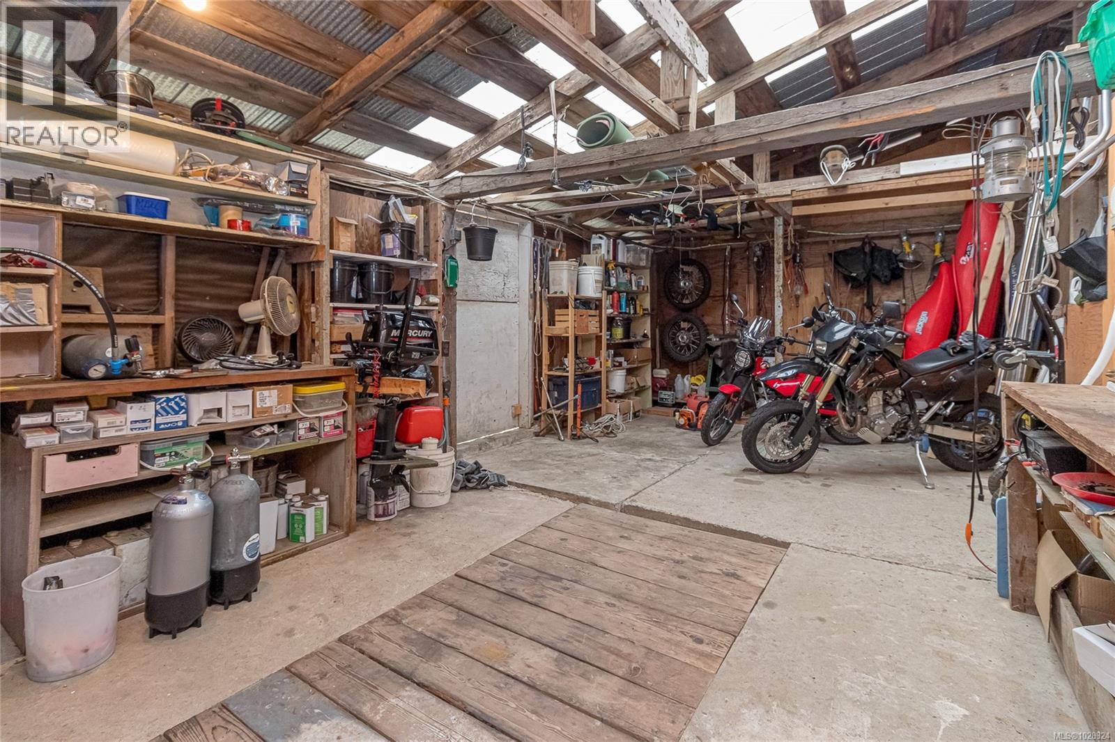 6883 Westcott Rd, Duncan