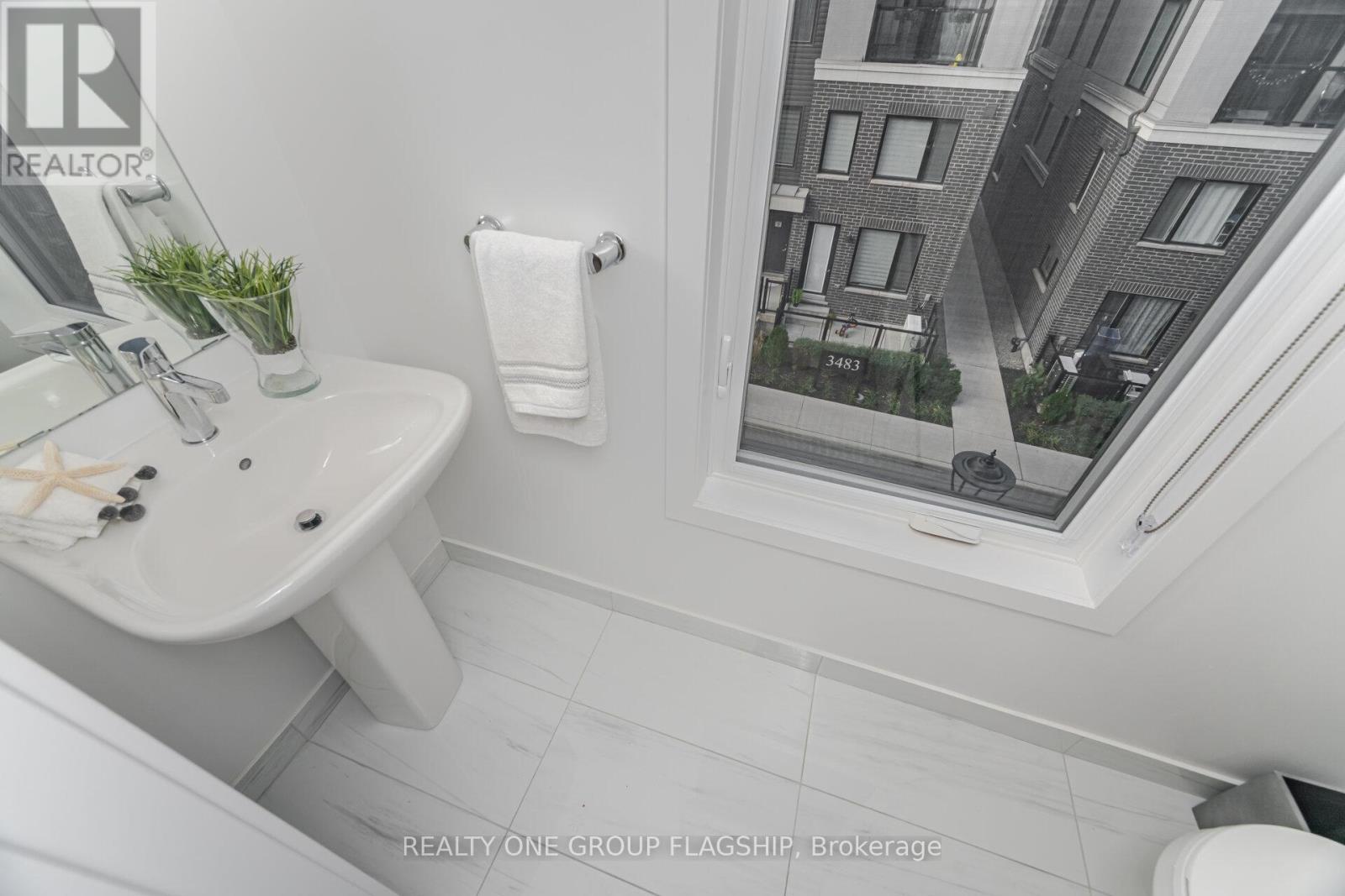 #27 3476 WIDDICOMBE WAY W - 17