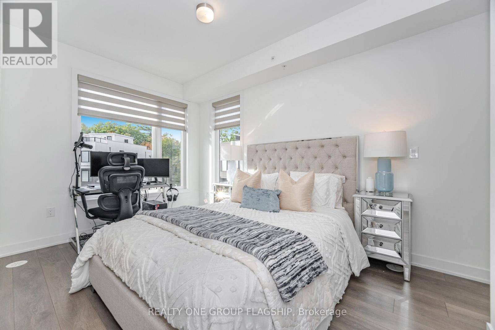 #27 3476 WIDDICOMBE WAY W - 23
