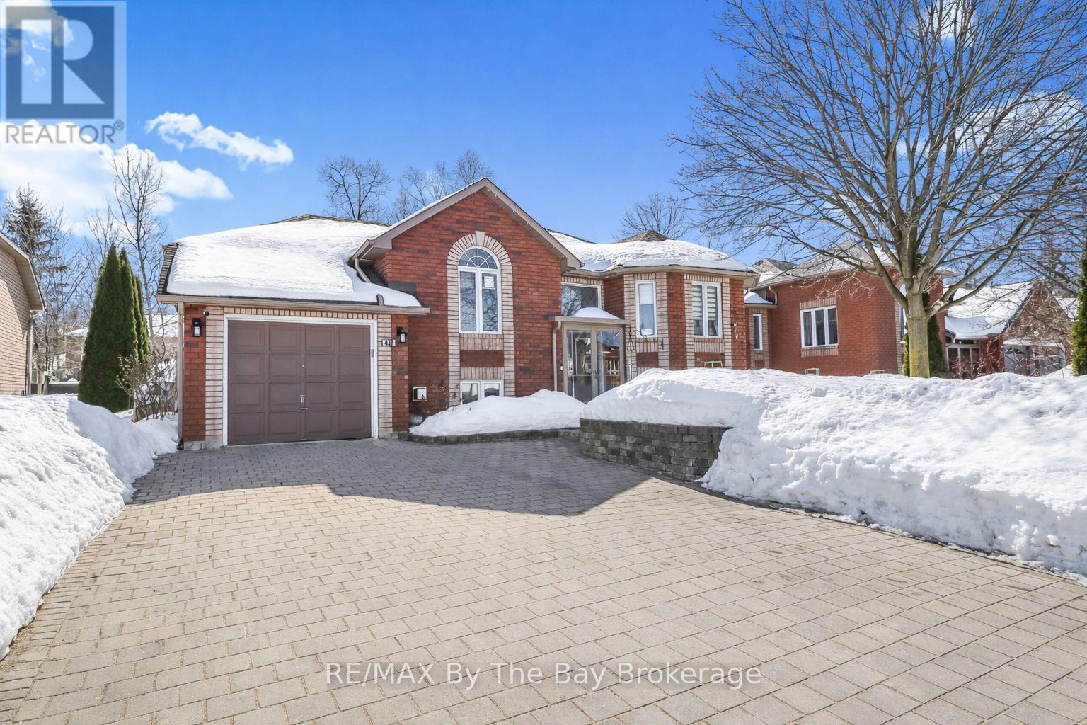 437 RAMBLEWOOD DRIVE,Wasaga Beach,,