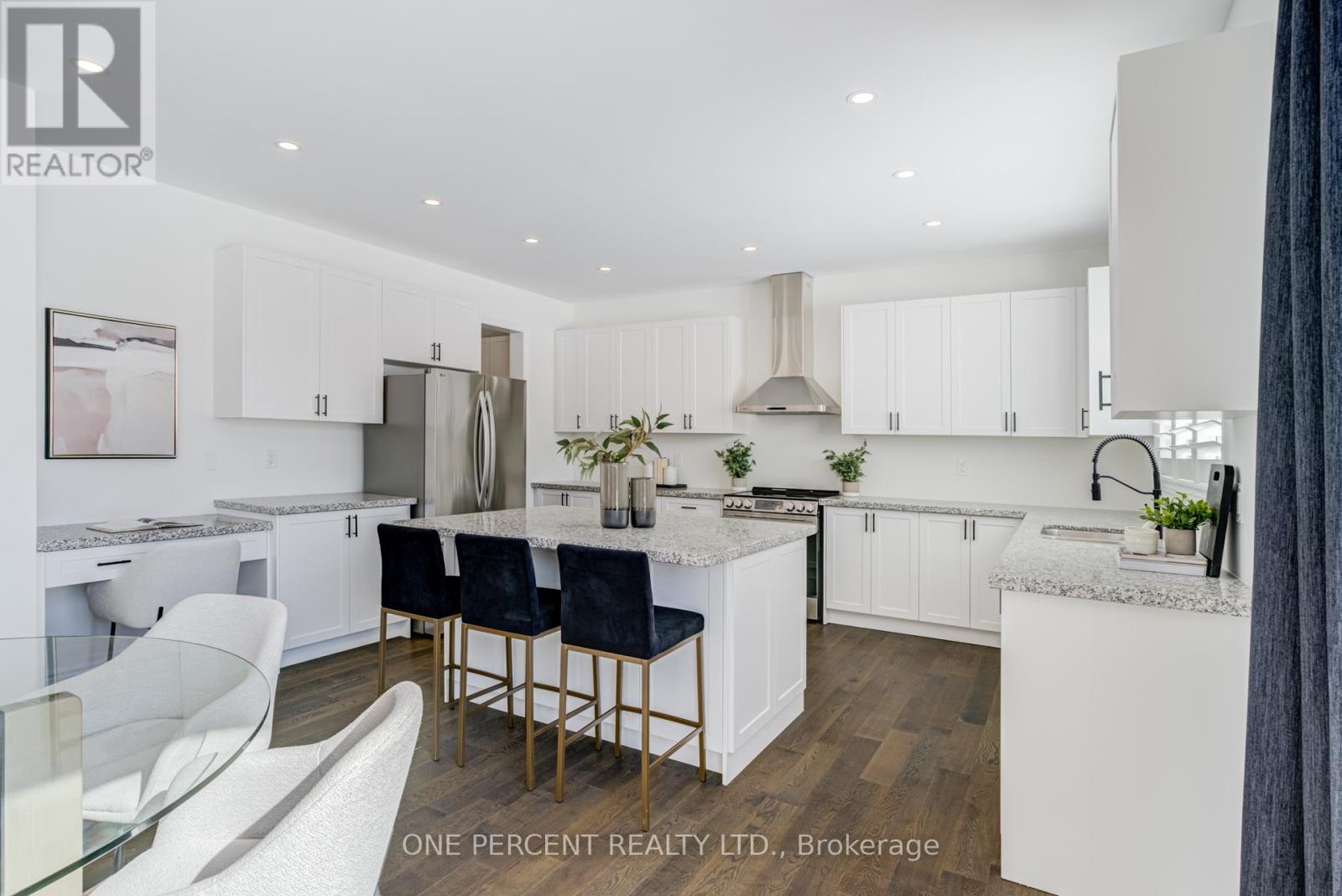 1093 COLE STREET - 15