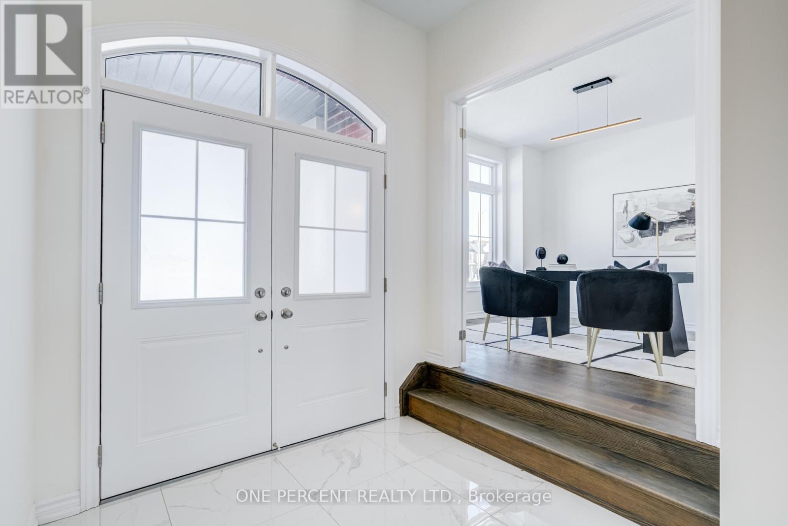 1093 COLE STREET - 3