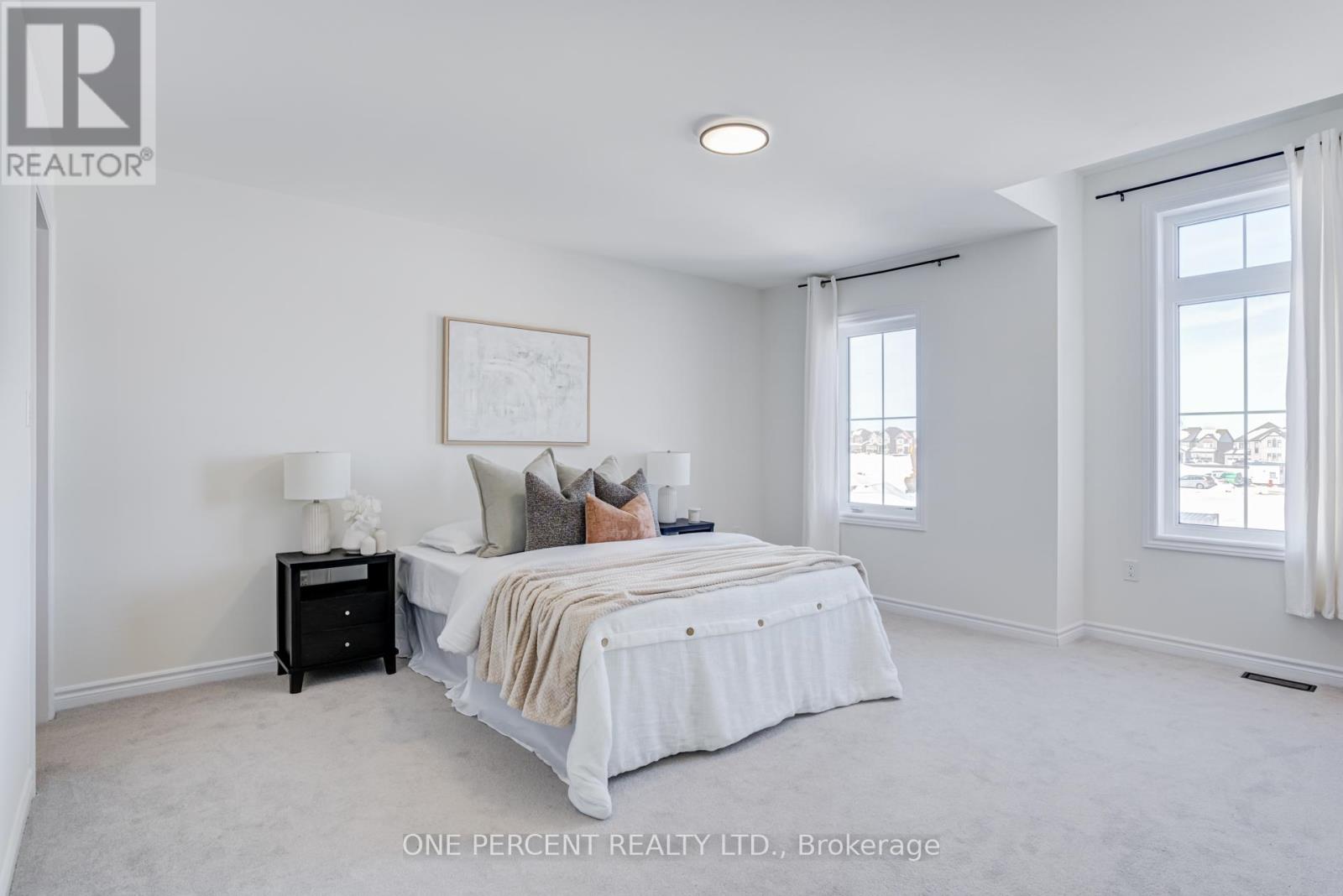1093 COLE STREET - 33