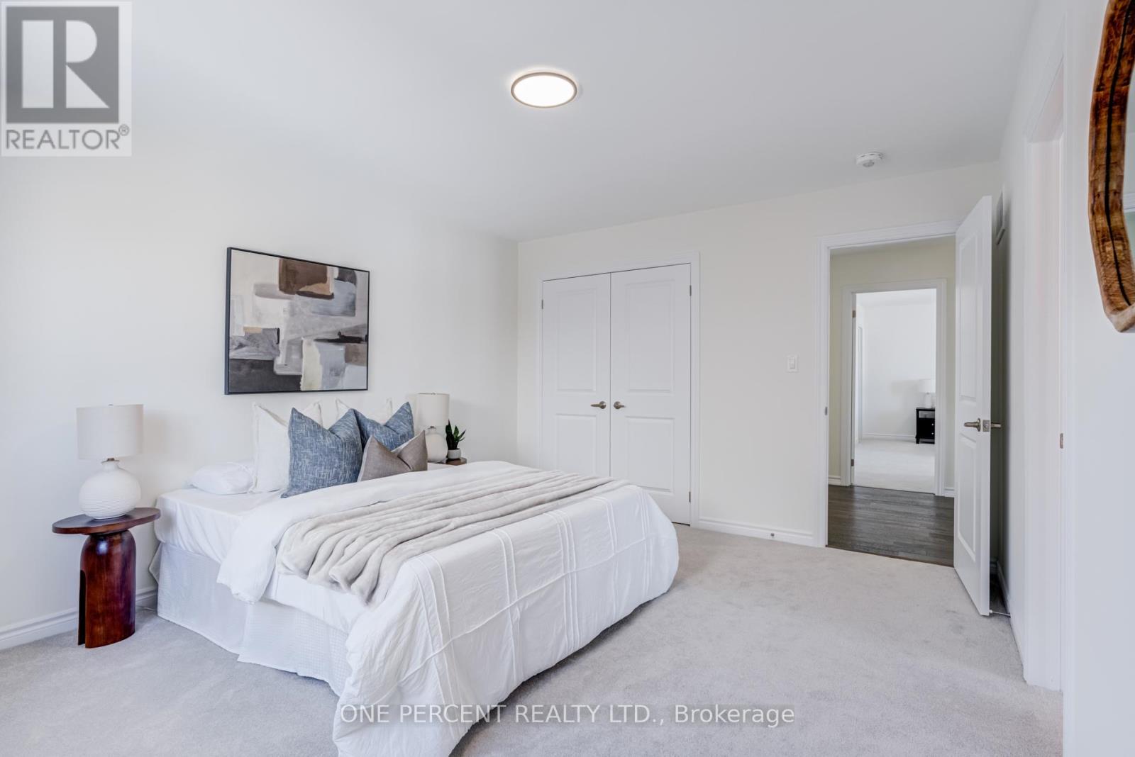 1093 COLE STREET - 37