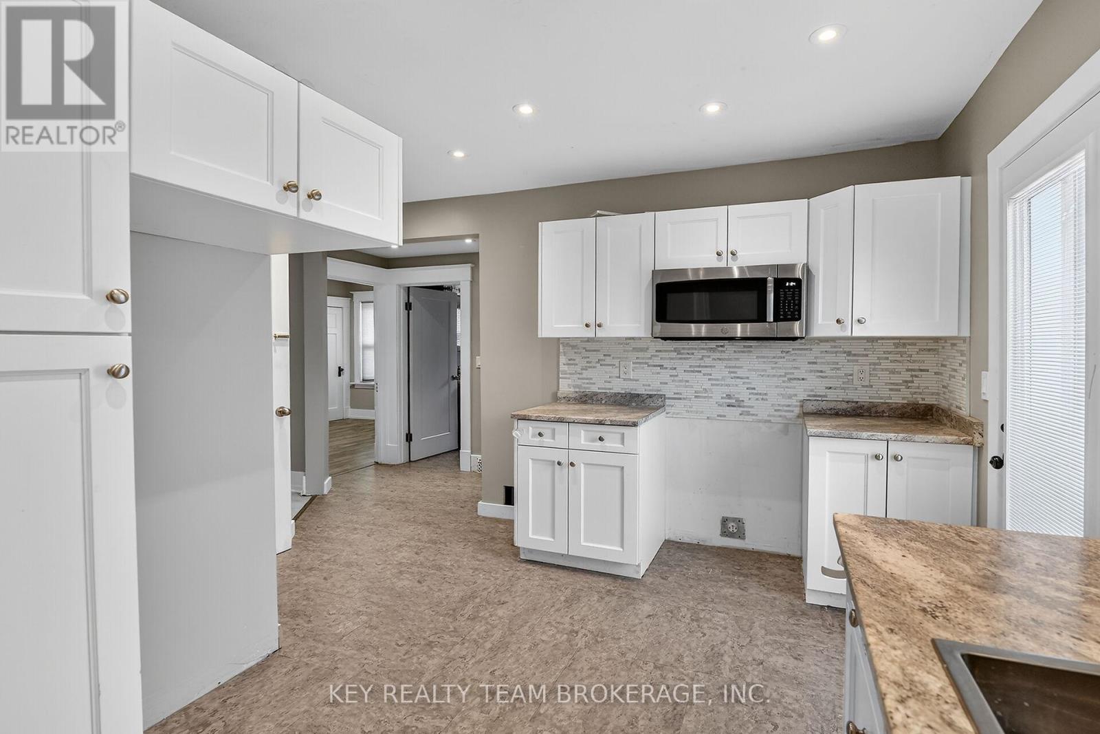 5169 BRIDGE STREET - 10