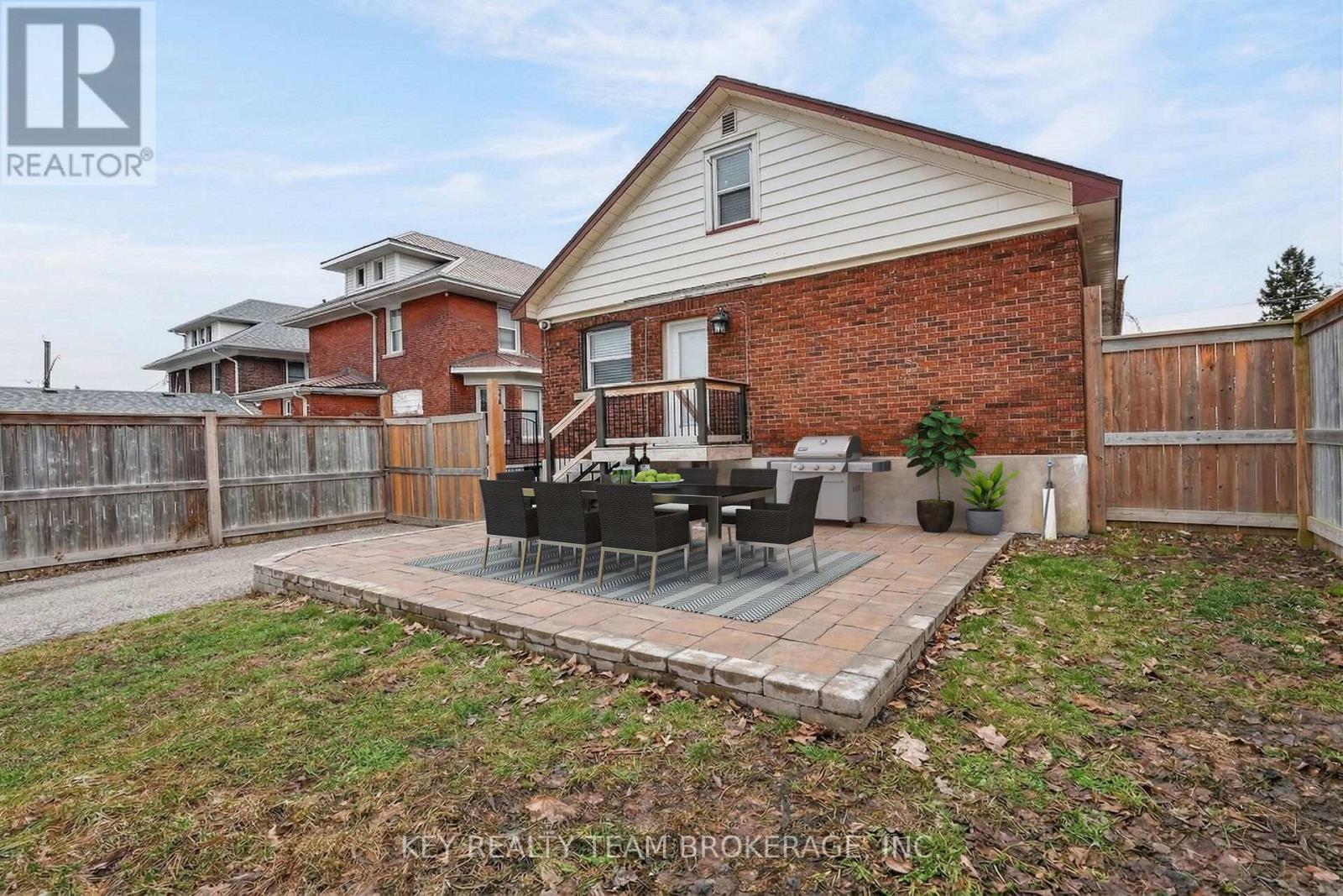 5169 BRIDGE STREET - 25