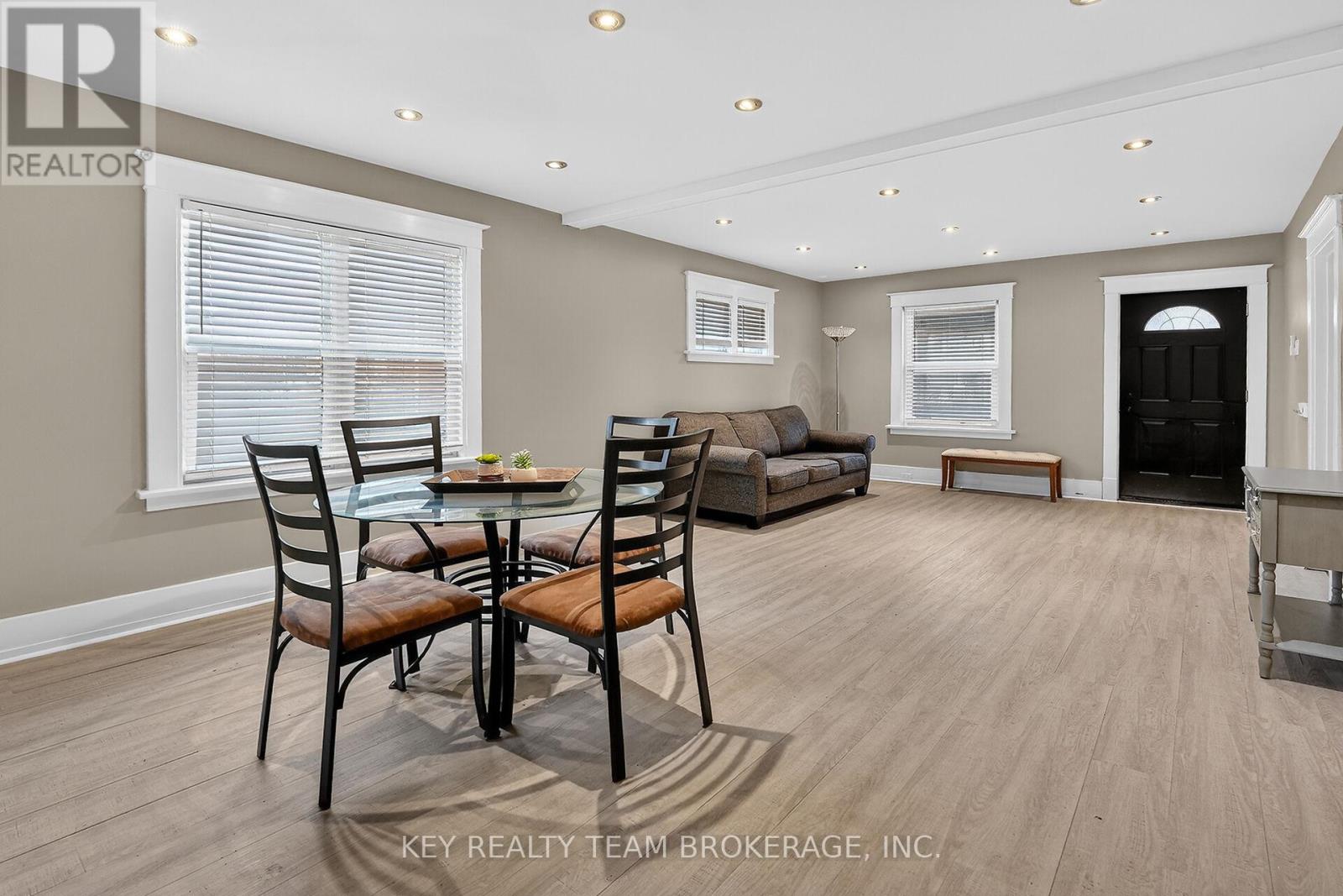 5169 BRIDGE STREET - 32