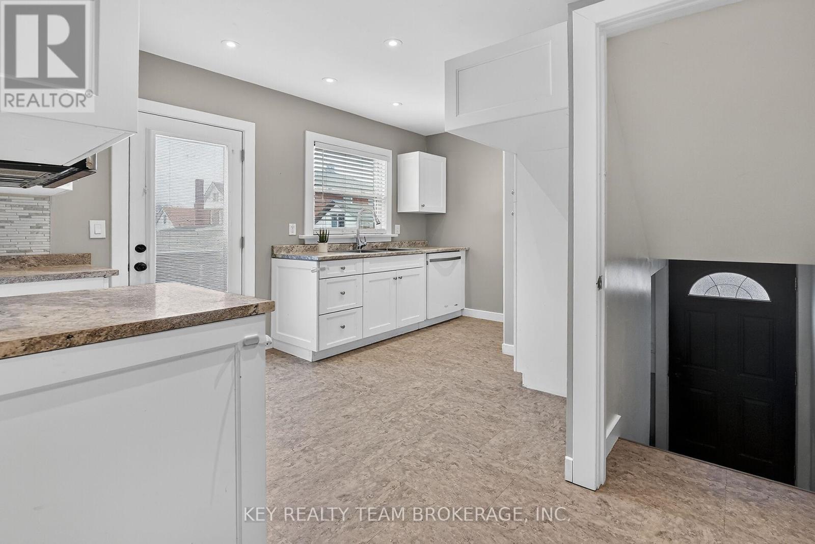 5169 BRIDGE STREET - 9