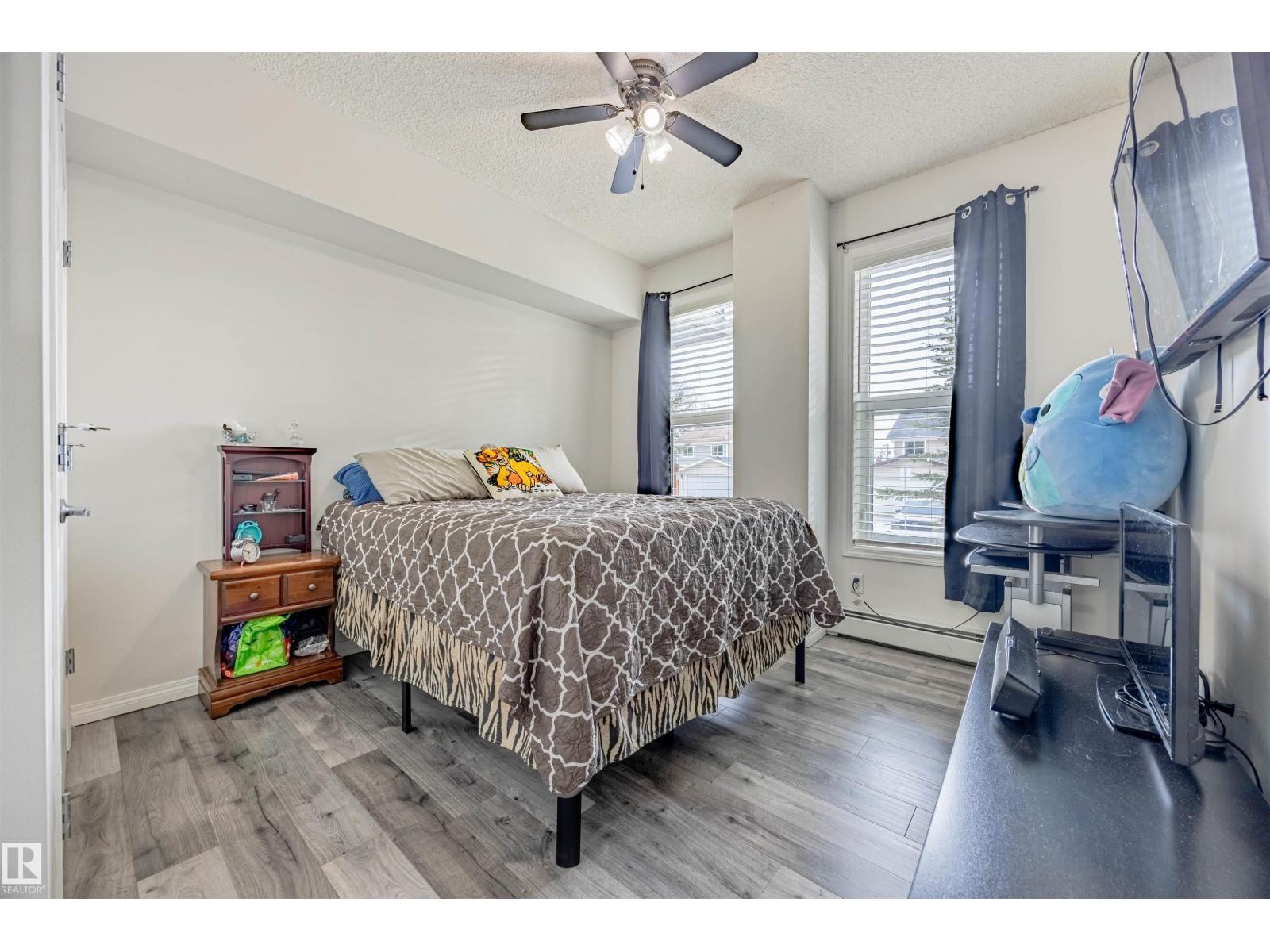 Single Family House for Sale in #   AV NW Edmonton 