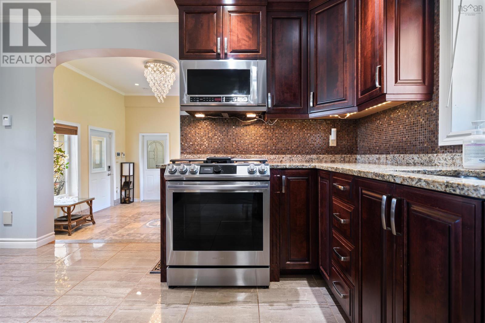 Property 10 of 49 of 2003 Highway 6