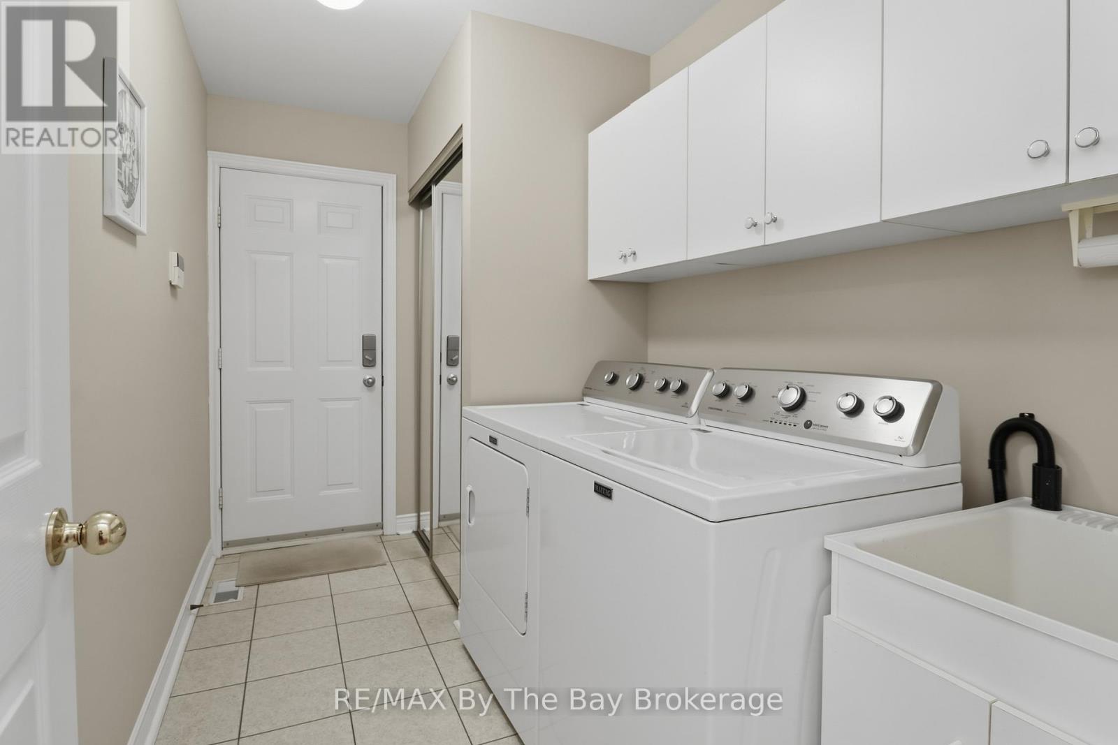 22 BRITTON COURT - 32