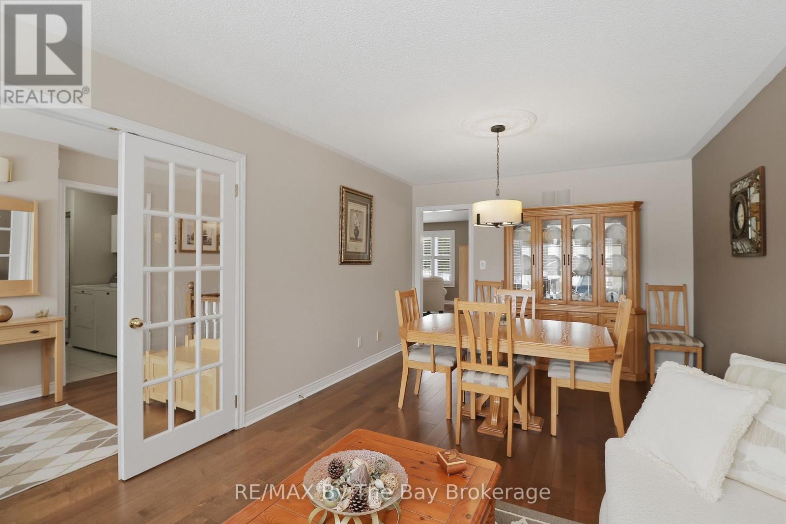 22 BRITTON COURT - 6