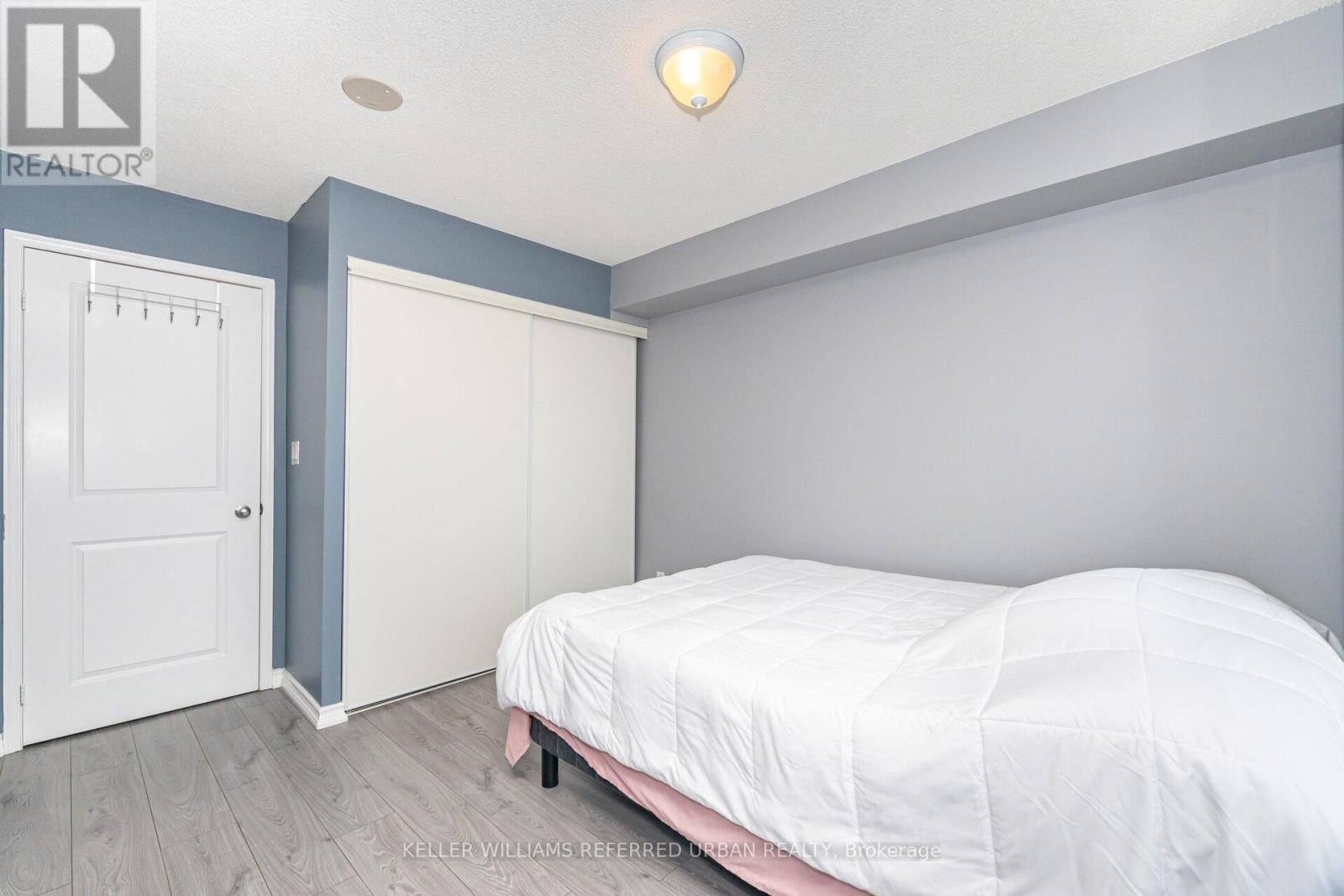 #17K 8 ROSEBANK DRIVE - 14