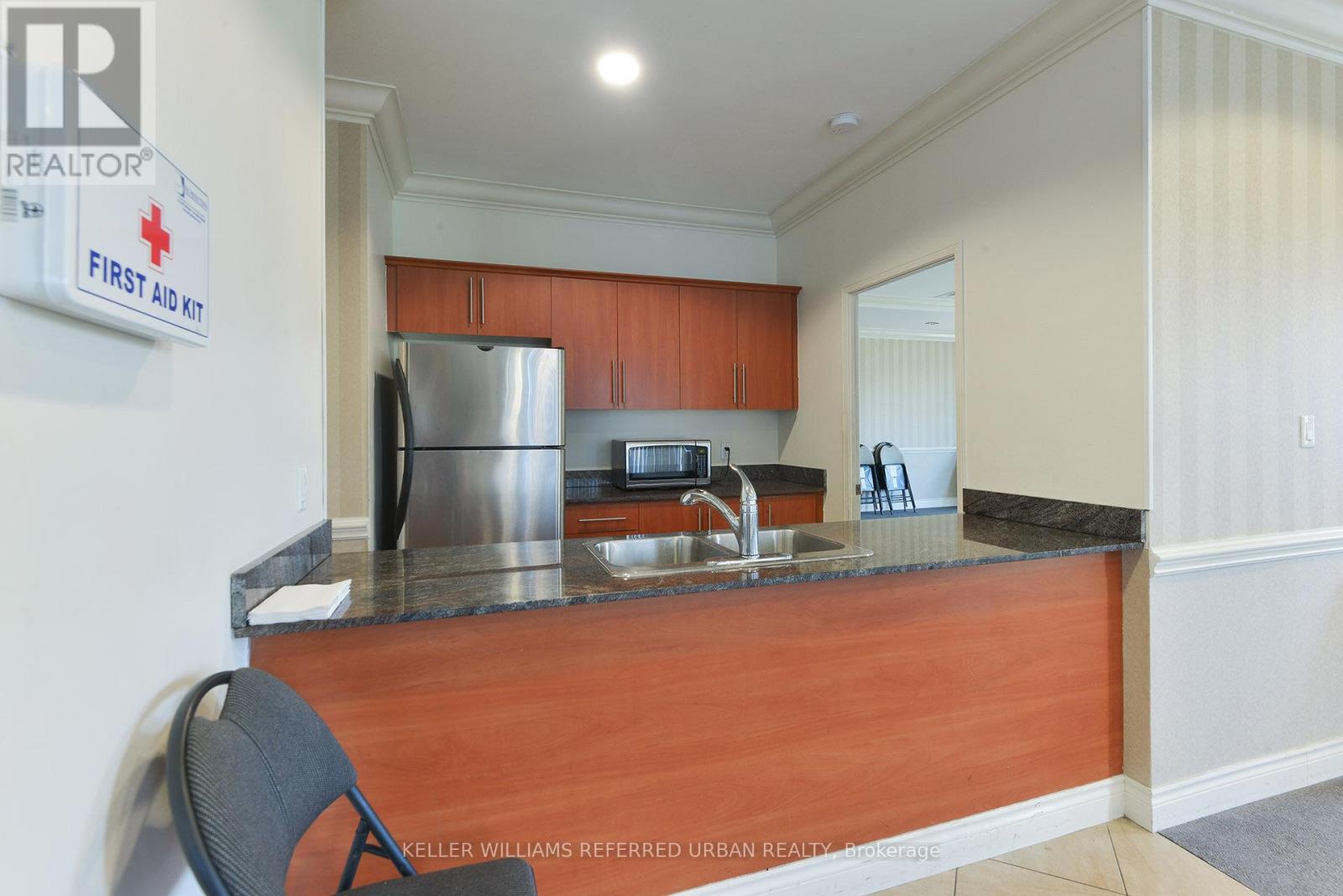 #17K 8 ROSEBANK DRIVE - 19