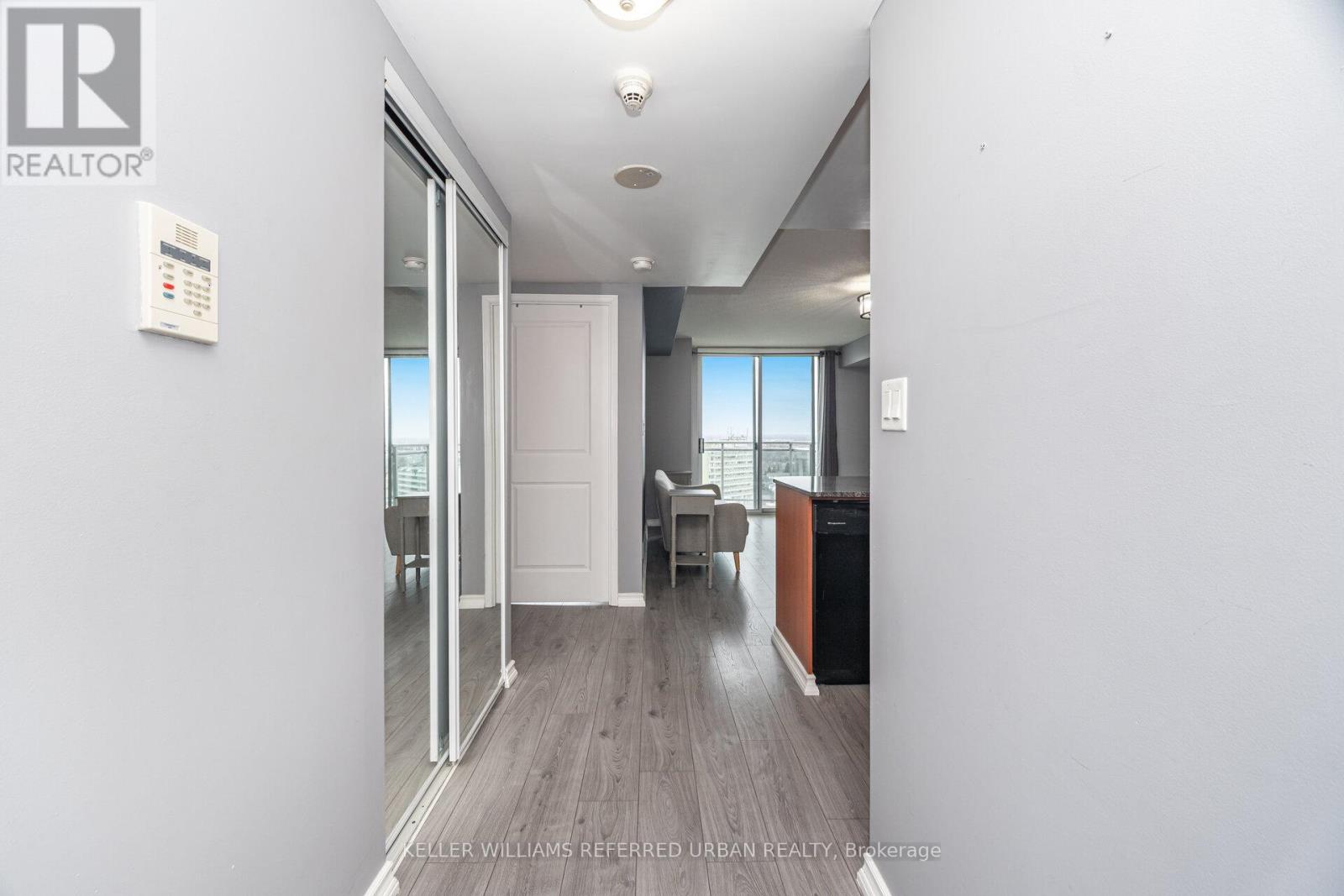 #17K 8 ROSEBANK DRIVE - 4