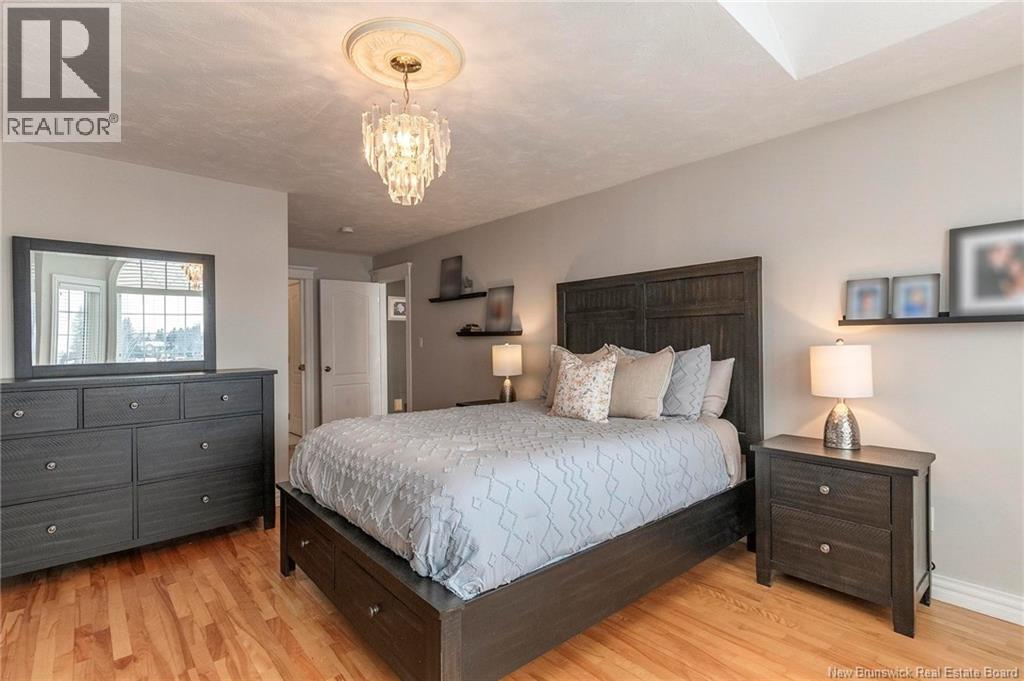 32 VANESSA COURT - 10