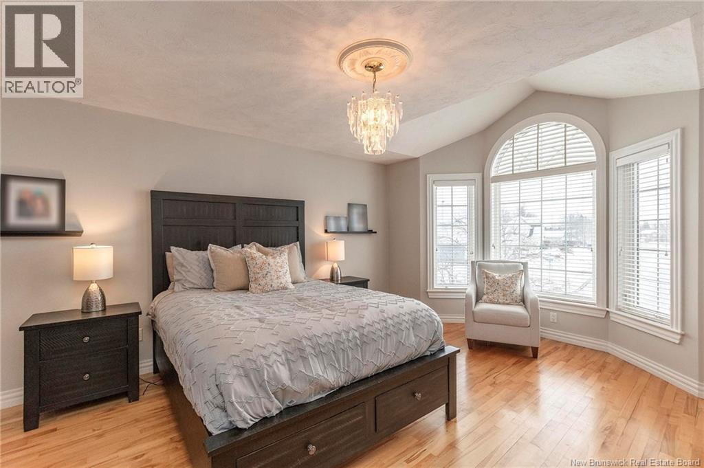 32 VANESSA COURT - 9