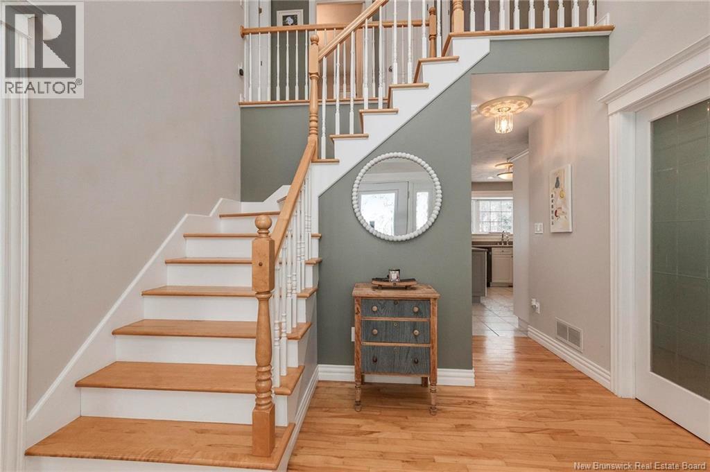 32 VANESSA COURT - 34