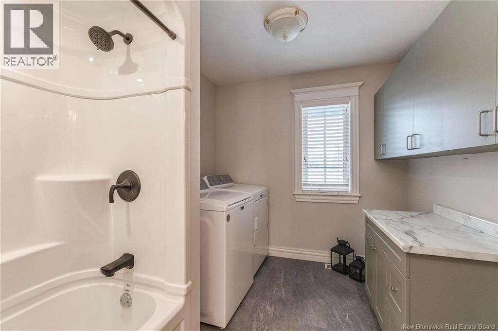 32 VANESSA COURT - 15