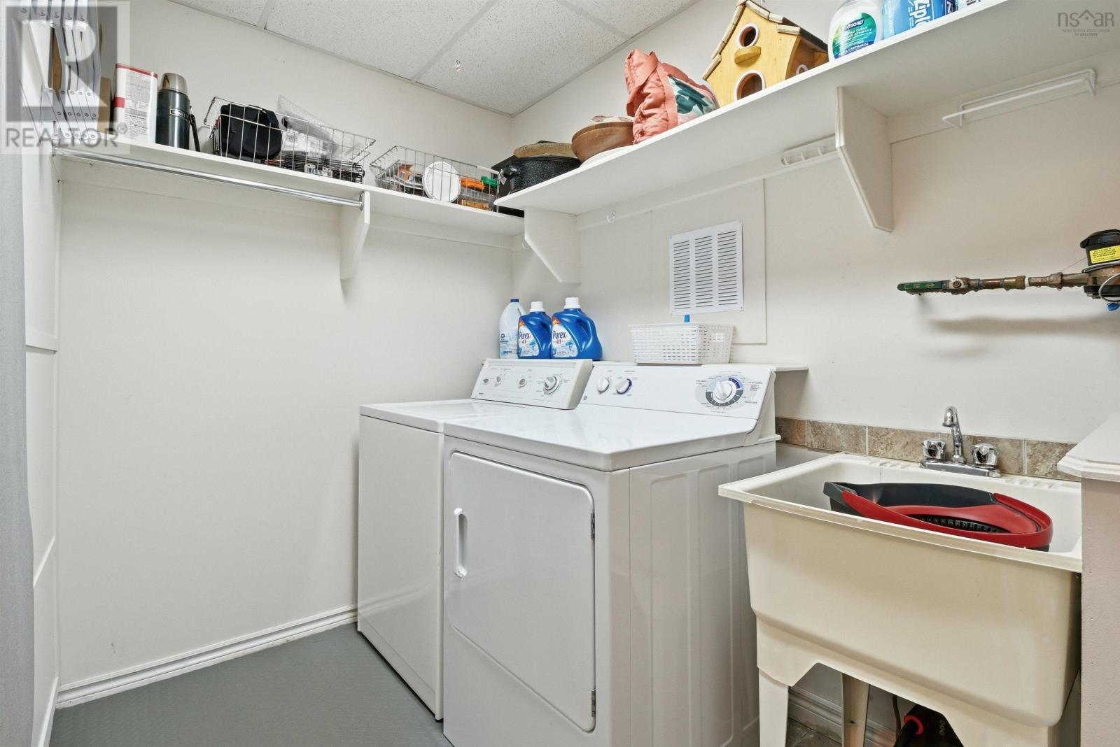 Property 33 of 49 of 3790 Memorial Drive