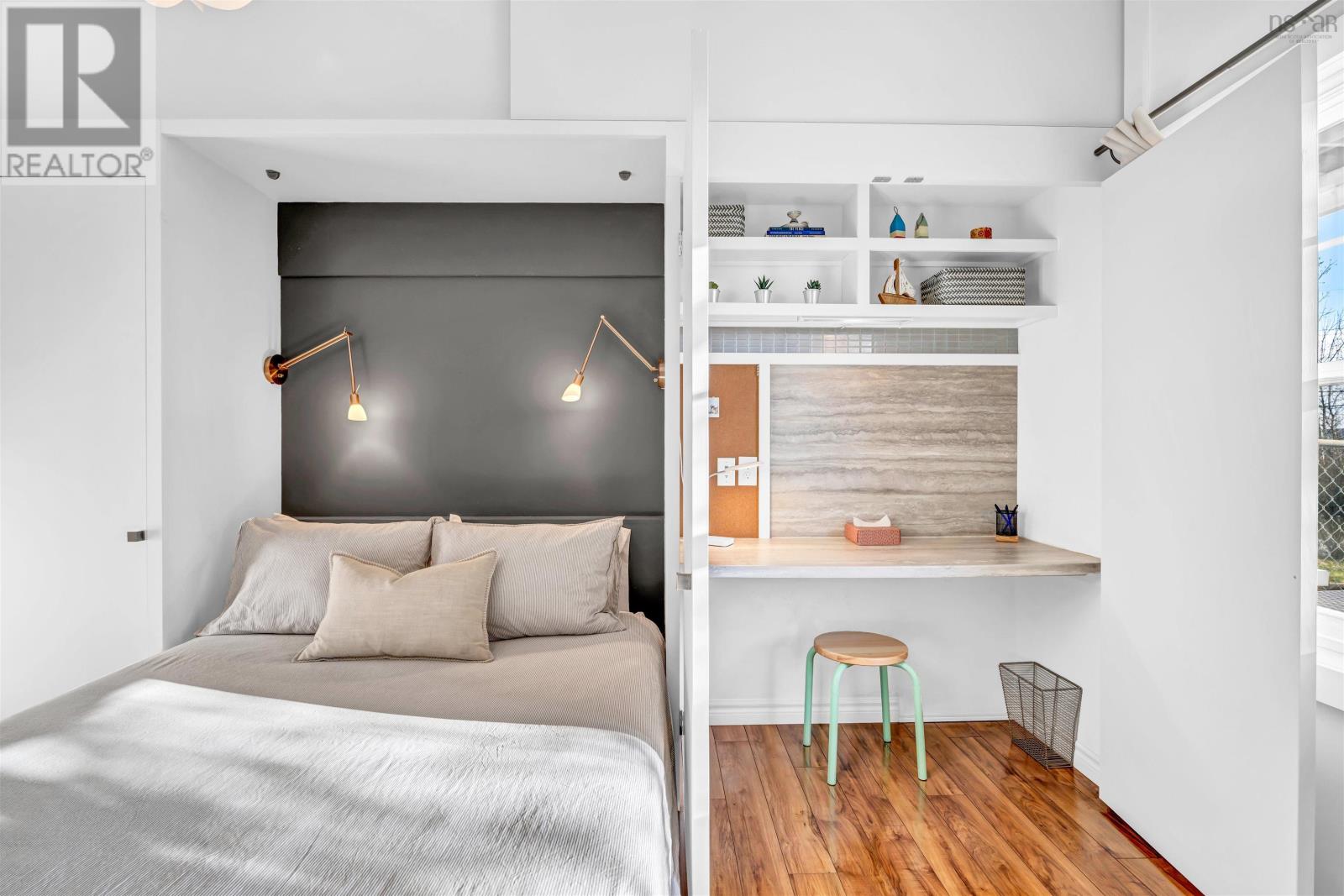 Property 45 of 49 of 3790 Memorial Drive