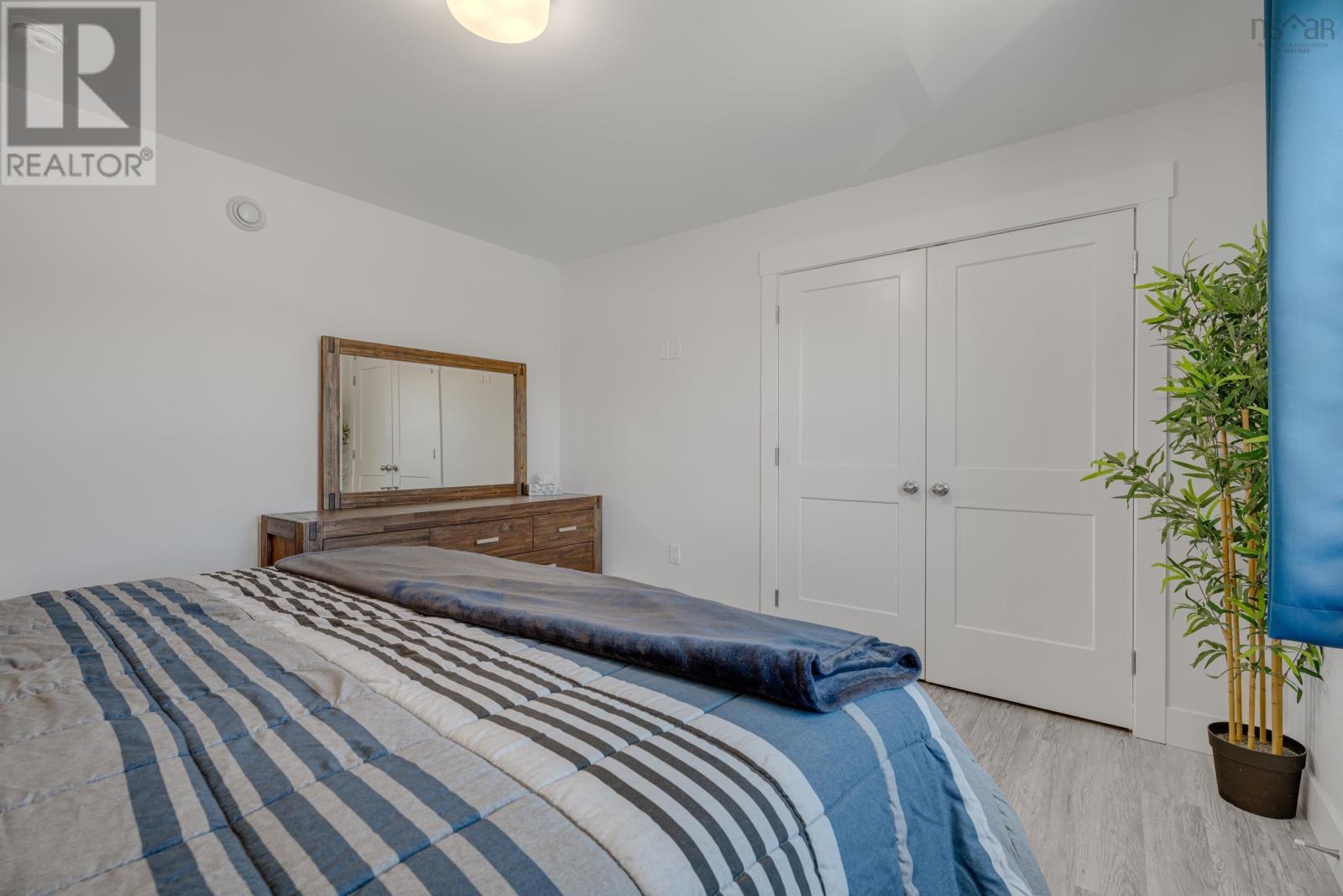 Property 19 of 27 of 29 Club Road