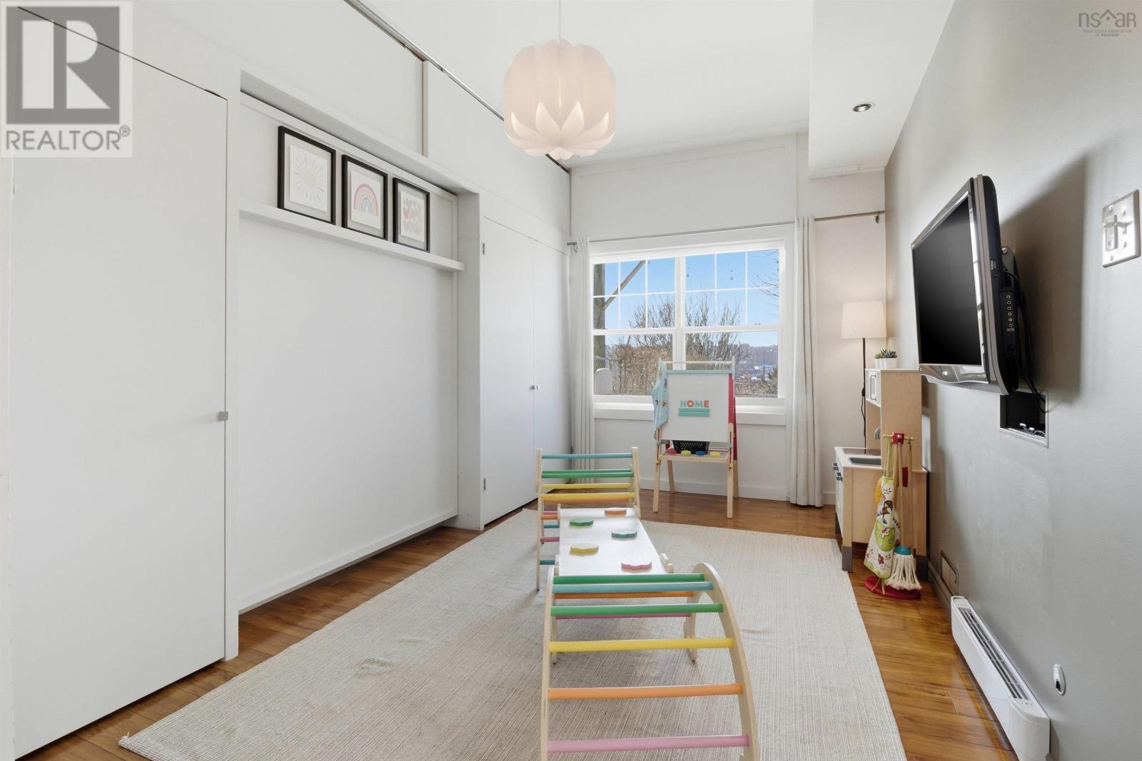 Property 27 of 49 of 3790 Memorial Drive