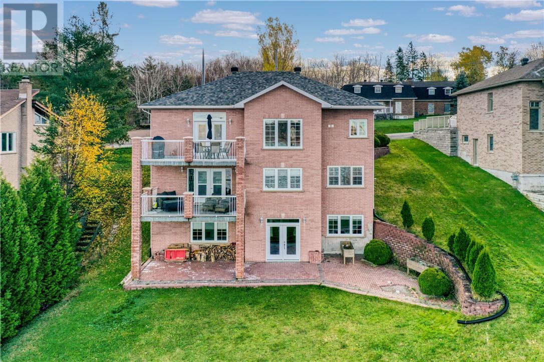 1286 Lakewood Drive, Sudbury, Ontario