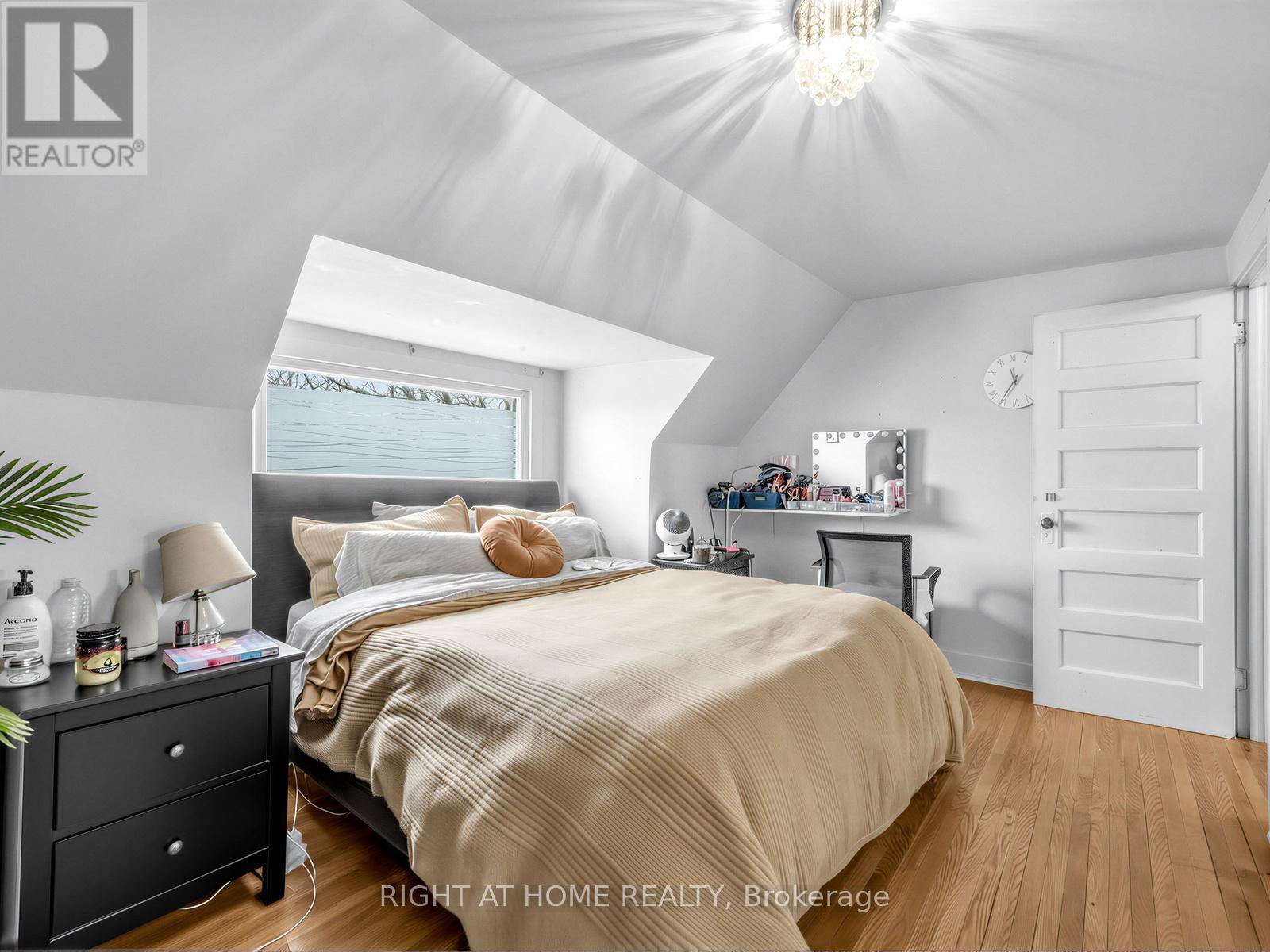 542 CRAWFORD STREET - 12