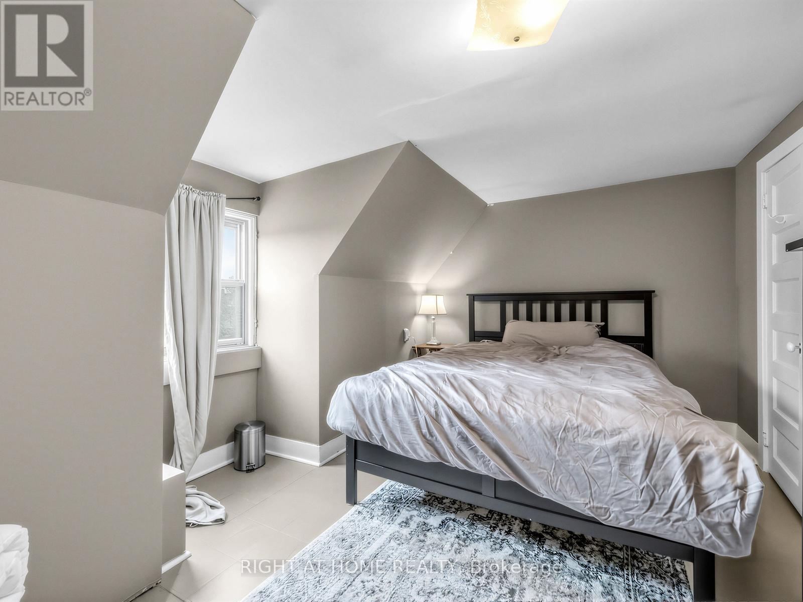 542 CRAWFORD STREET - 13
