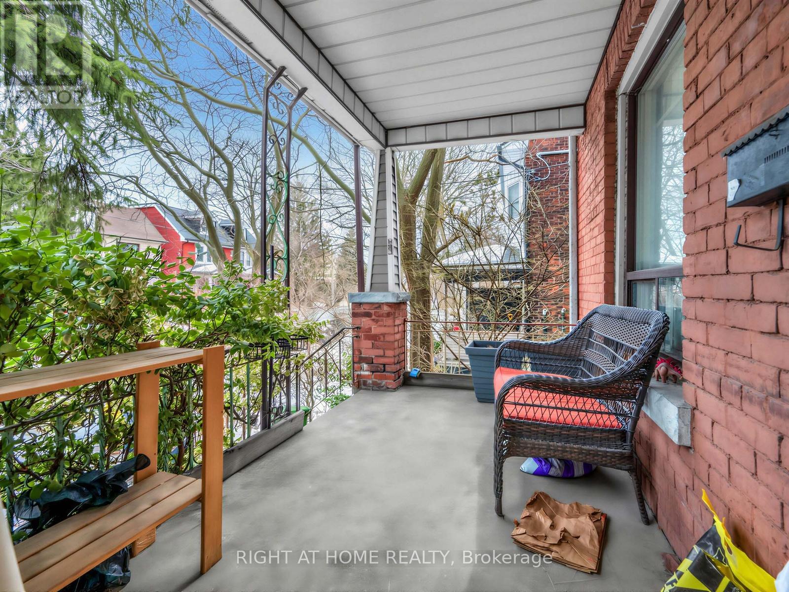 542 CRAWFORD STREET - 2