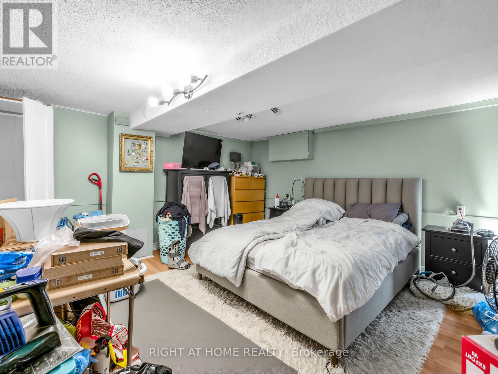 542 CRAWFORD STREET - 23