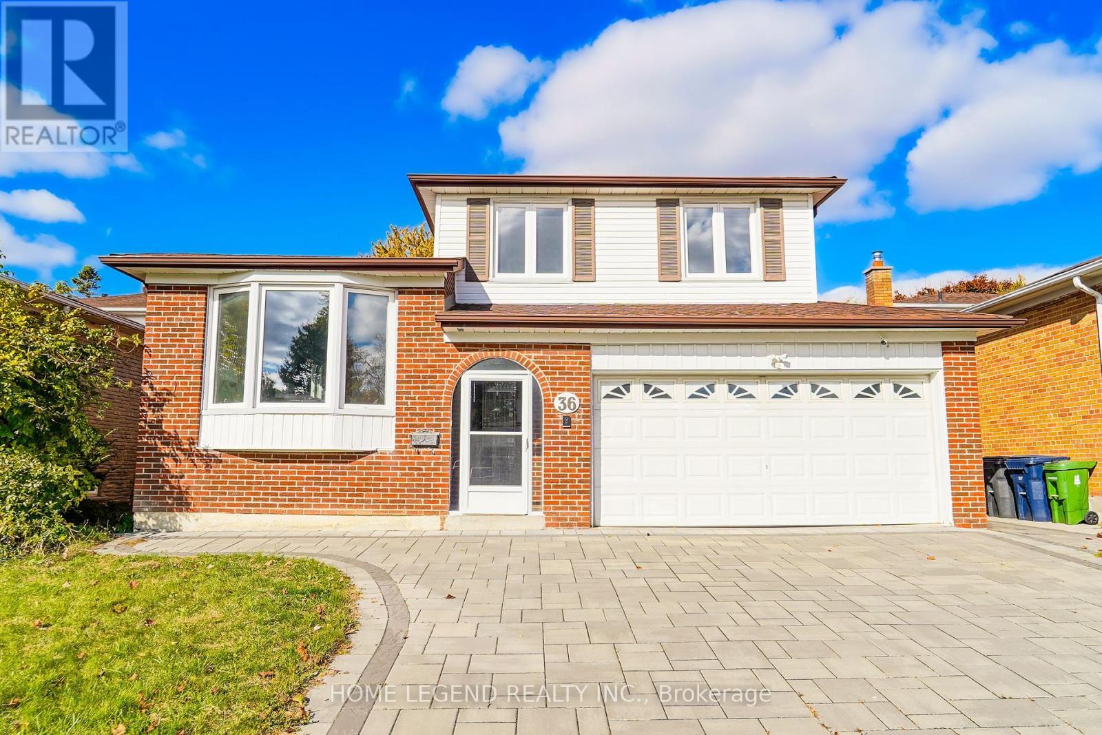 Listing photo of 36 PEBBLEHILL SQUARE