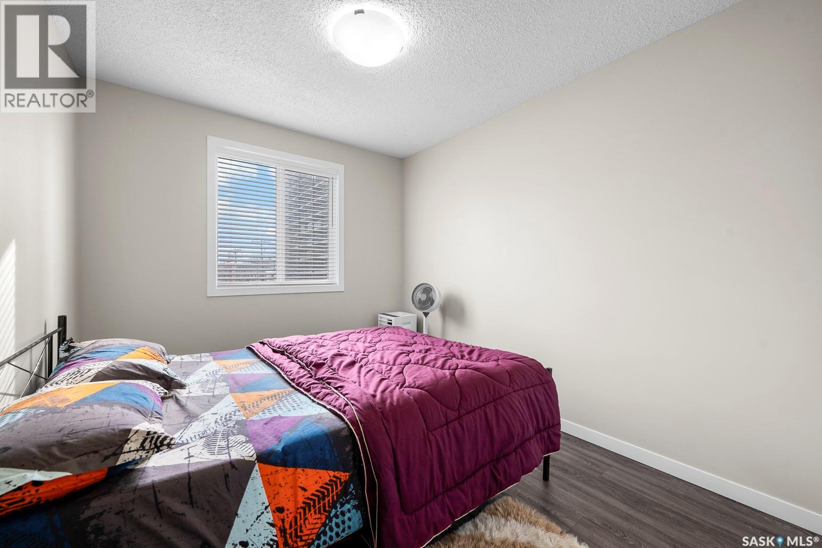 2120-2142 LORNE STREET - 15