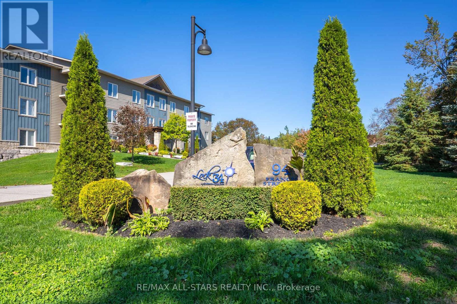 308 - 94 FRANCIS STREET W