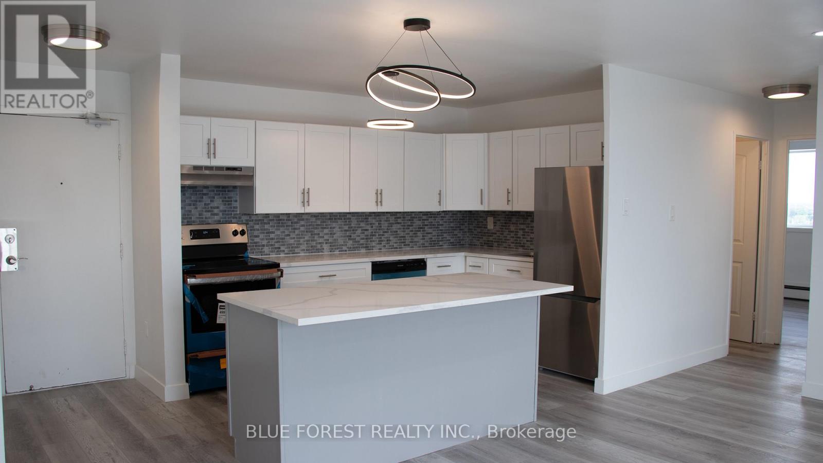 #1102 583 MORNINGTON AVENUE - 2